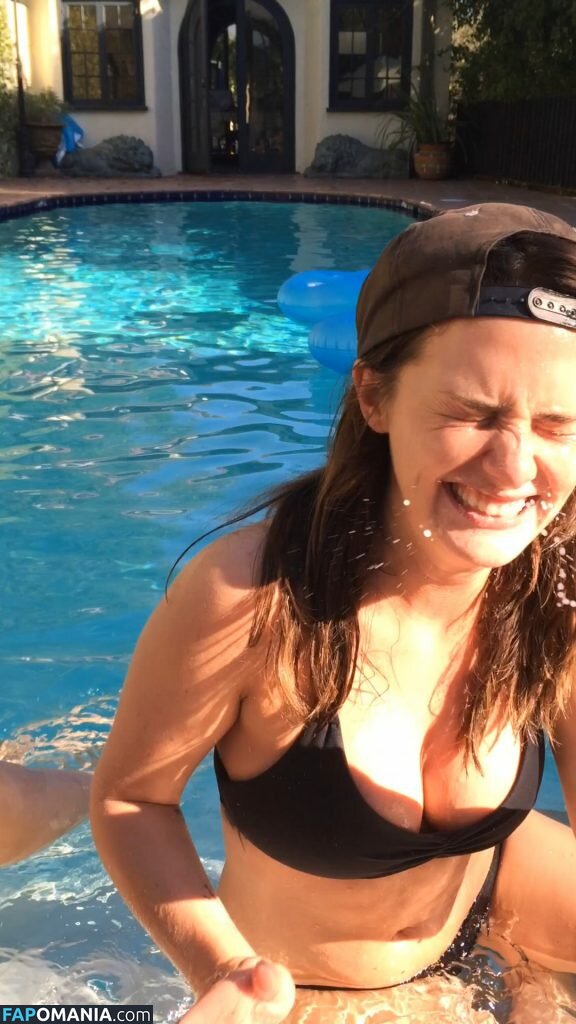 Addison Timlin Nud Fotografie scursă #4