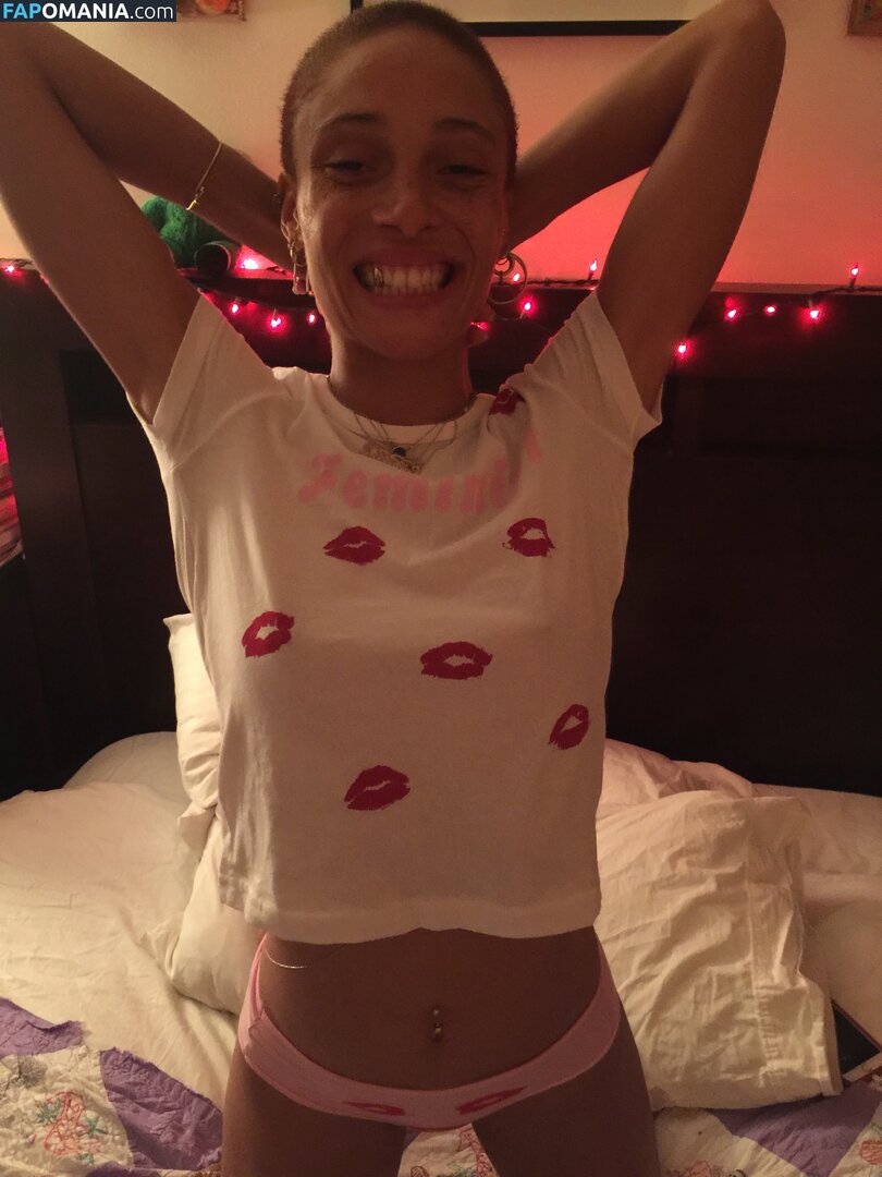 Adwoa Aboah Nud Fotografie scursă #31