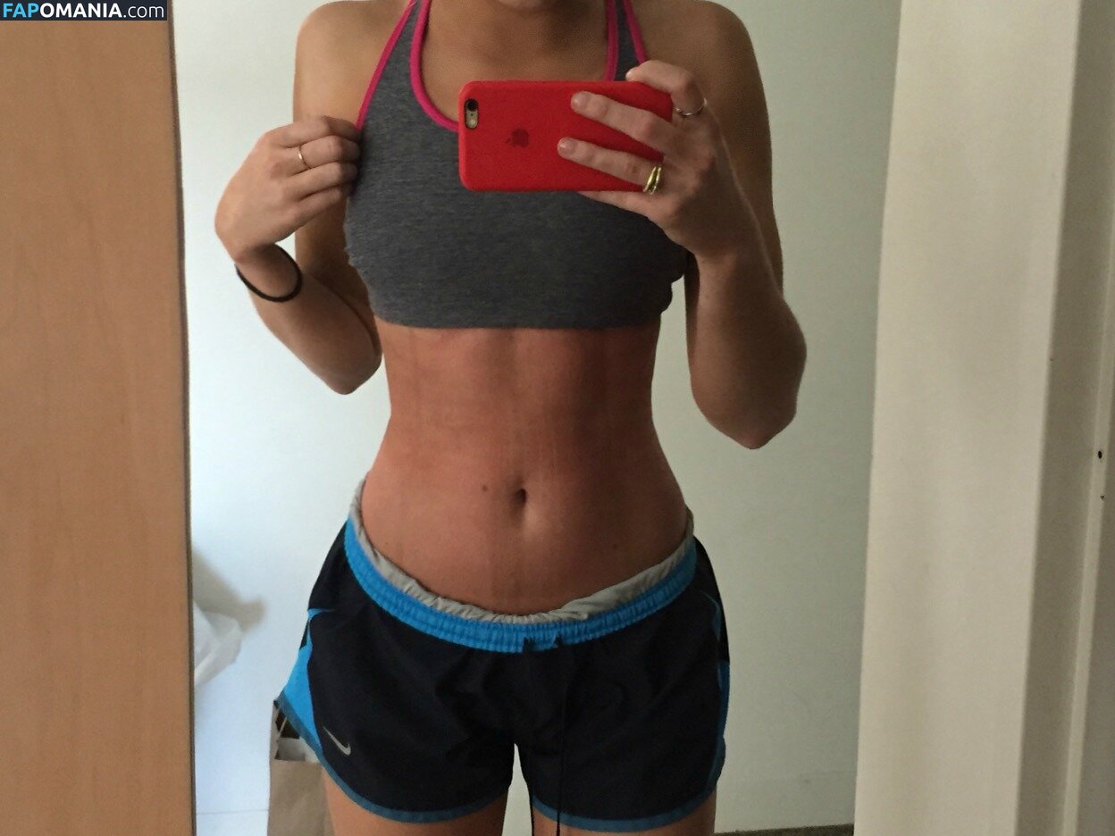 Alexandra Cooper Nud Fotografie scursă #6