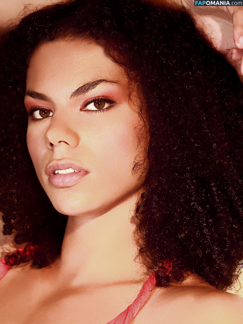 Alysha Clark Nud Fotografie scursă #26