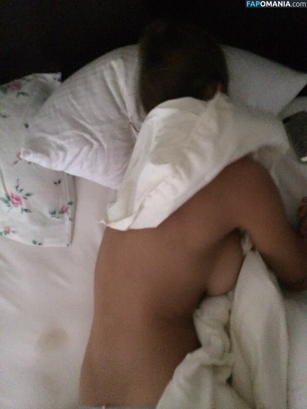 Alyssa Arce Nud Fotografie scursă #59