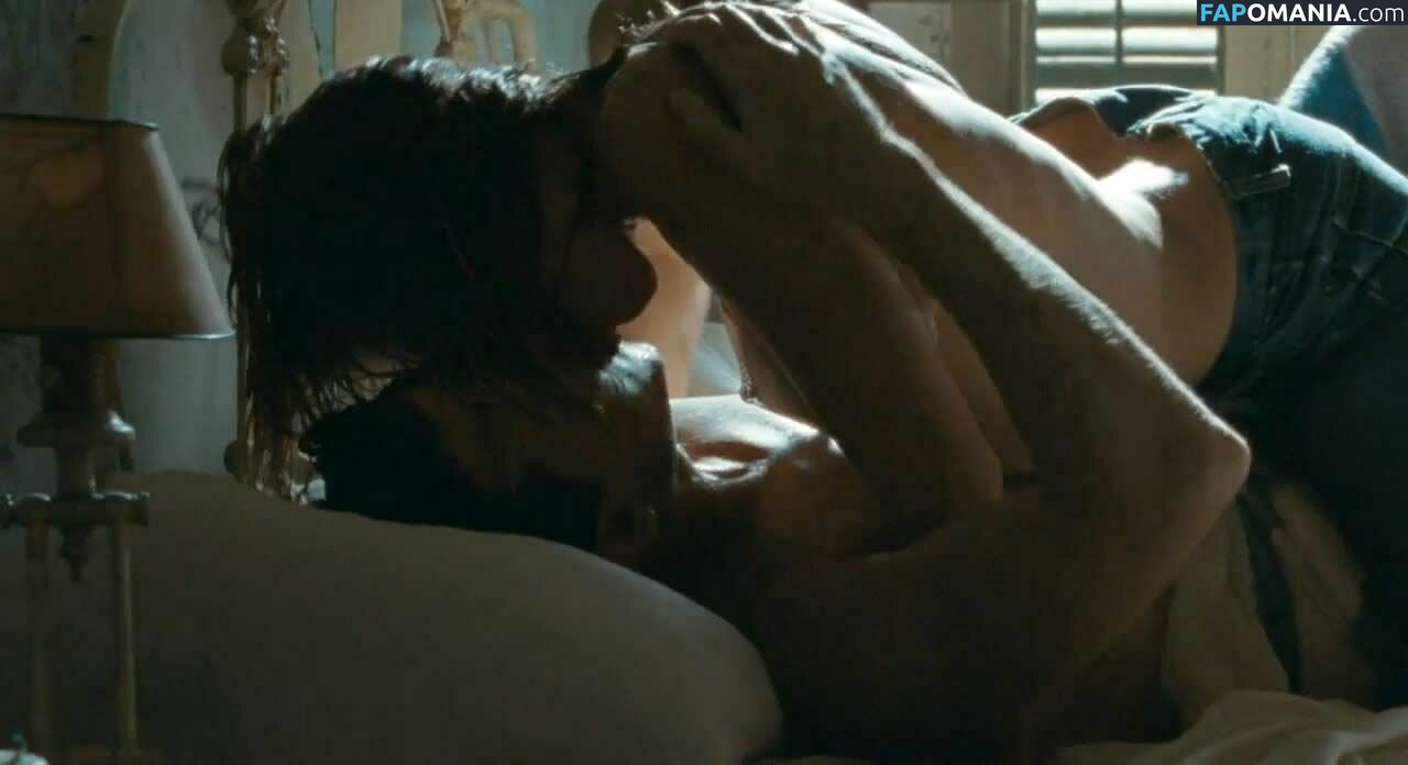 Amber Heard Nud Fotografie scursă #44