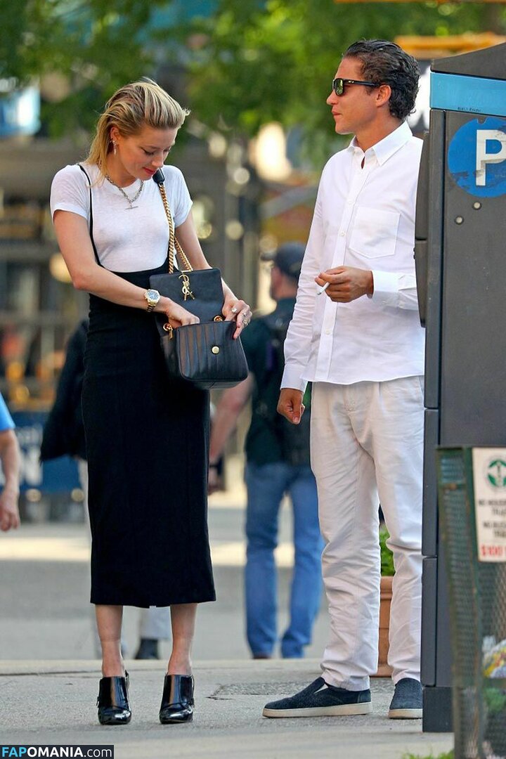 Amber Heard Nud Fotografie scursă #172