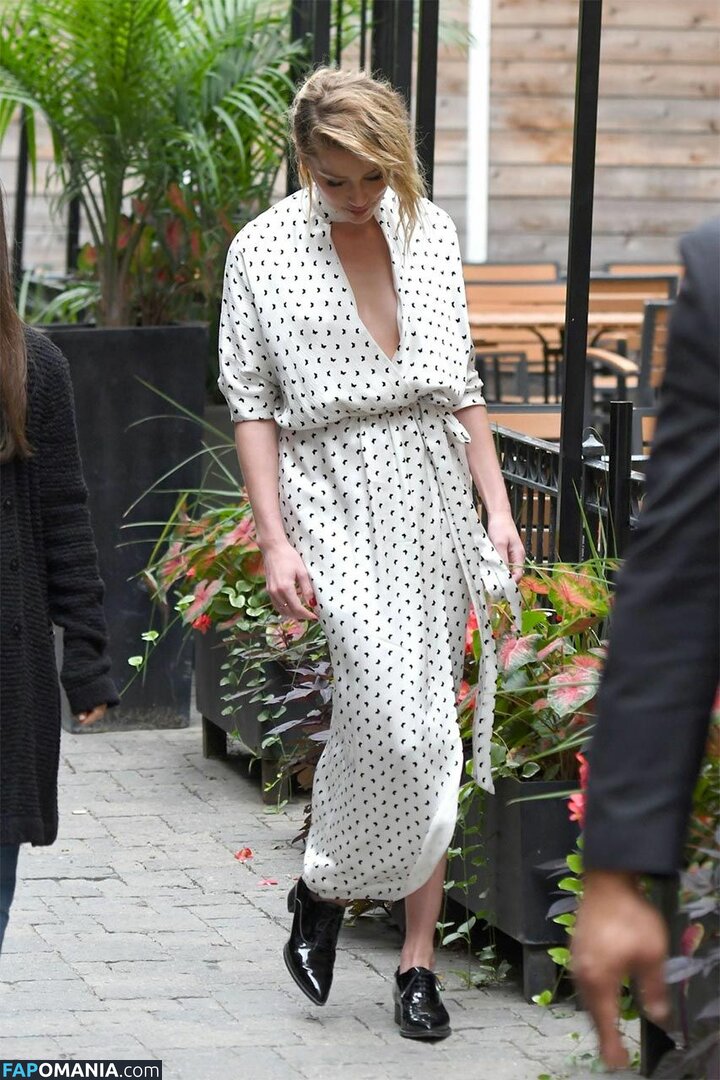 Amber Heard Nud Fotografie scursă #209