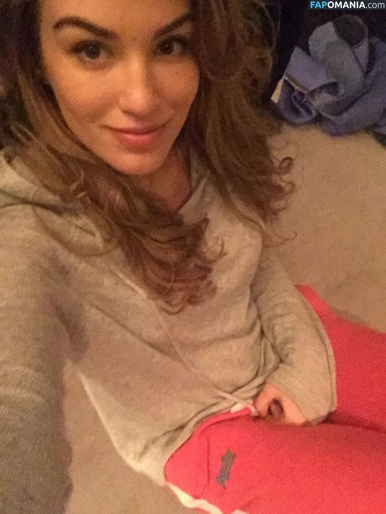 Amy Willerton Nud Fotografie scursă #5