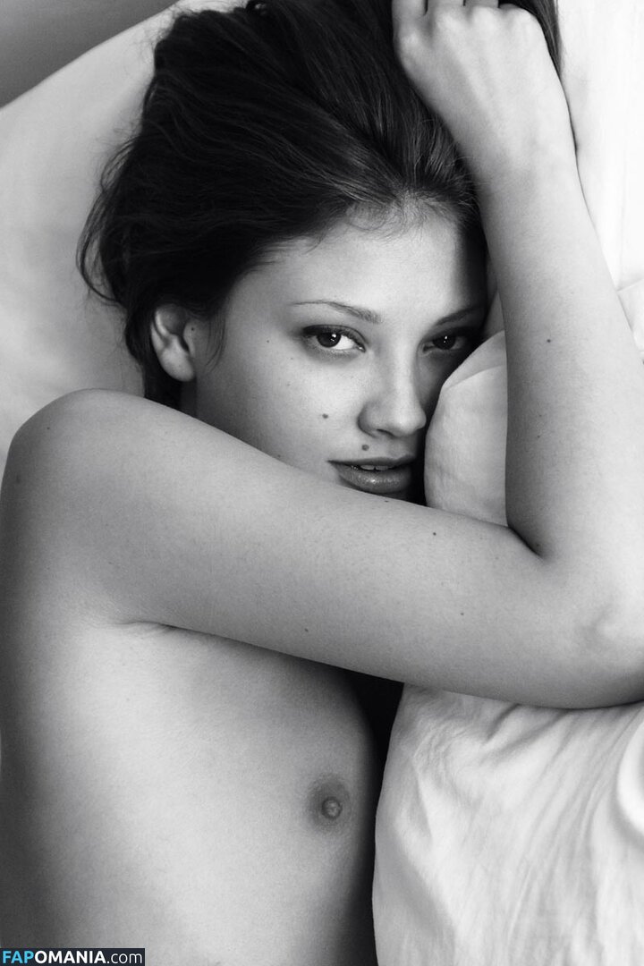 Ana Predo Nud Fotografie scursă #70