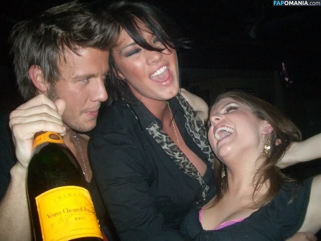 Anna Kendrick Nud Fotografie scursă #24