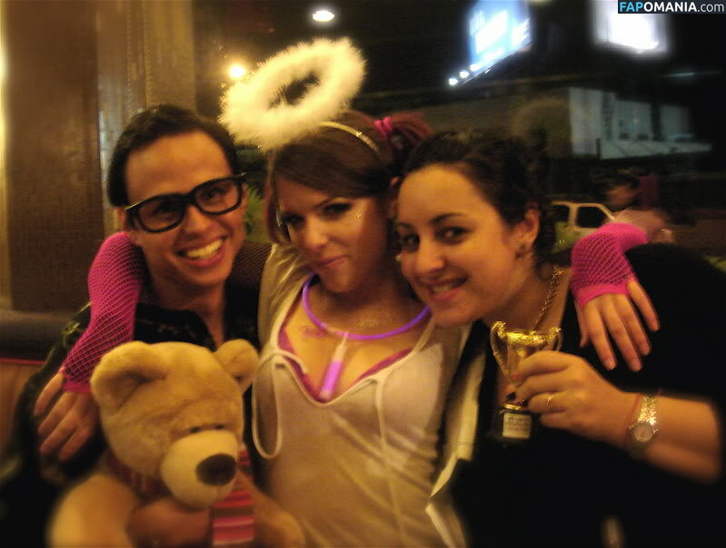 Anna Kendrick Nud Fotografie scursă #29