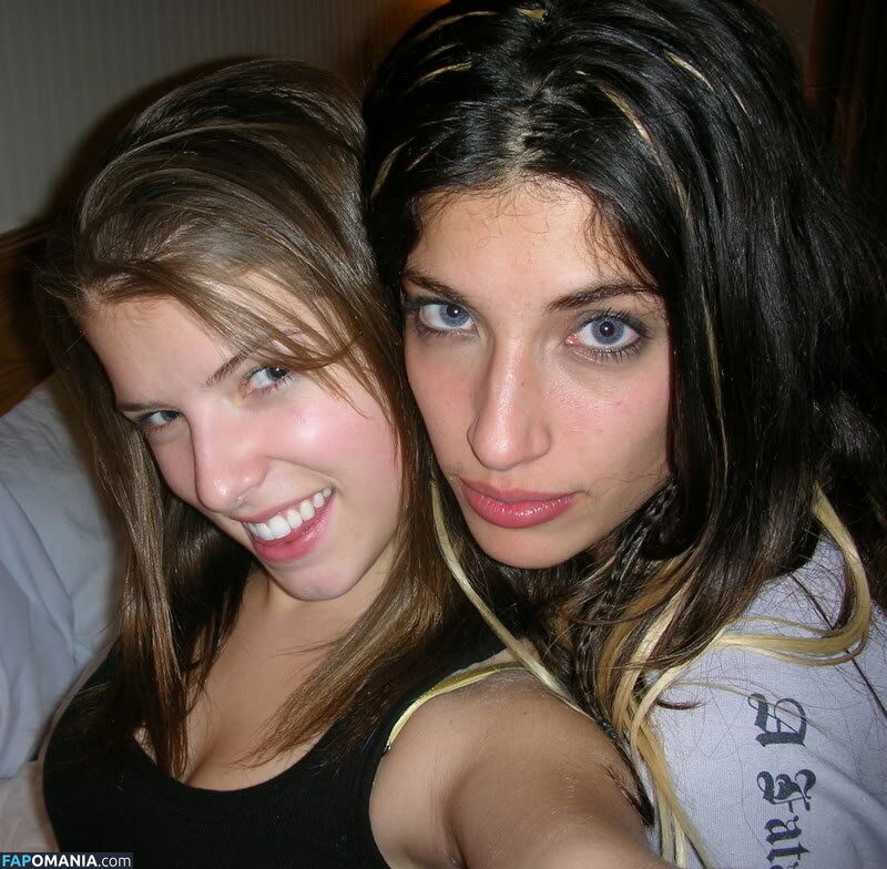 Anna Kendrick Nud Fotografie scursă #44