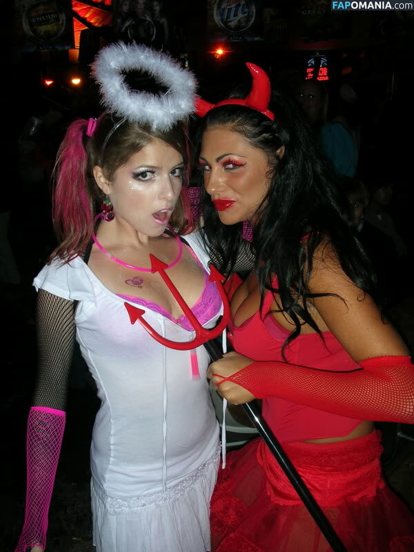 Anna Kendrick Nud Fotografie scursă #50