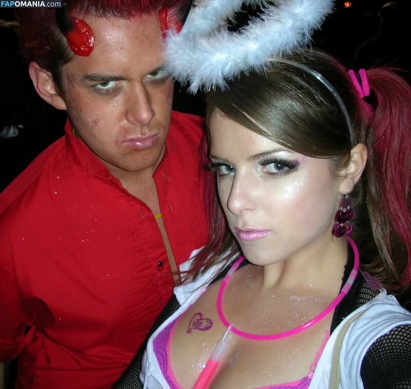 Anna Kendrick Nud Fotografie scursă #54