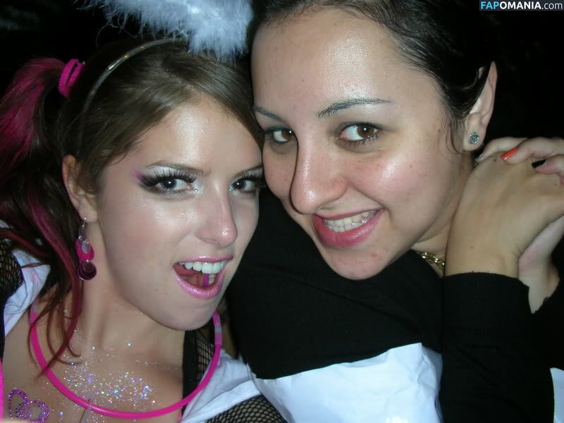 Anna Kendrick Nud Fotografie scursă #60