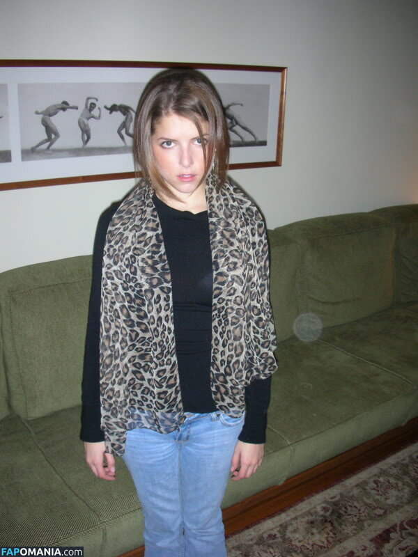 Anna Kendrick Nud Fotografie scursă #71
