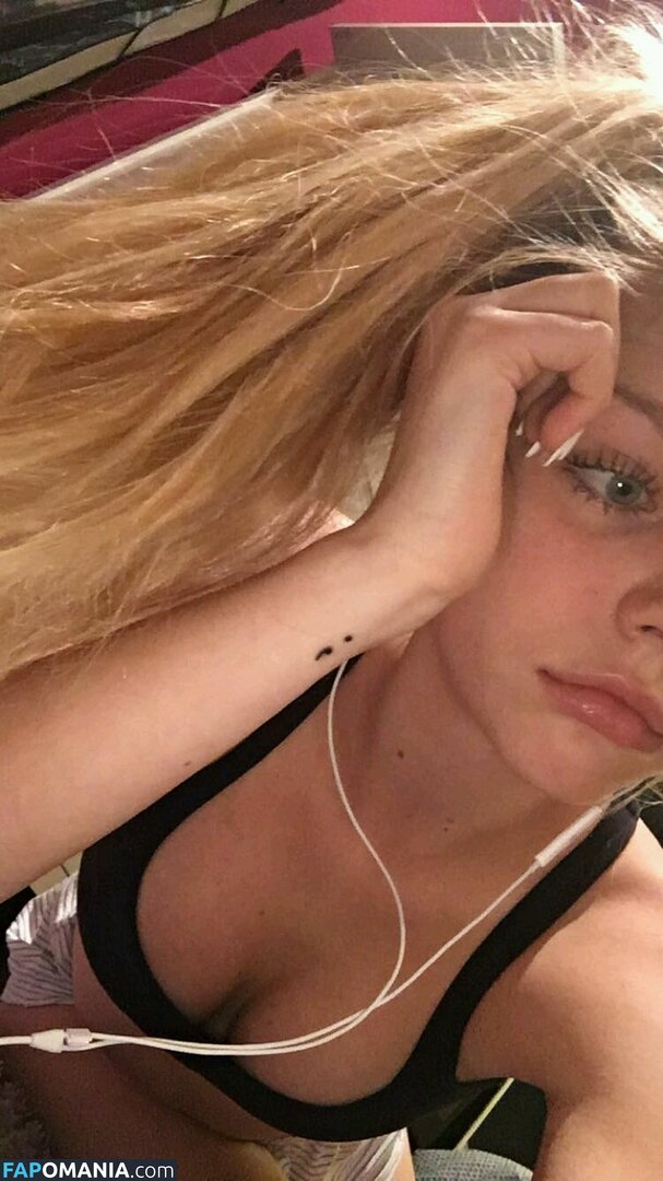 Annika Boron Nud Fotografie scursă #40