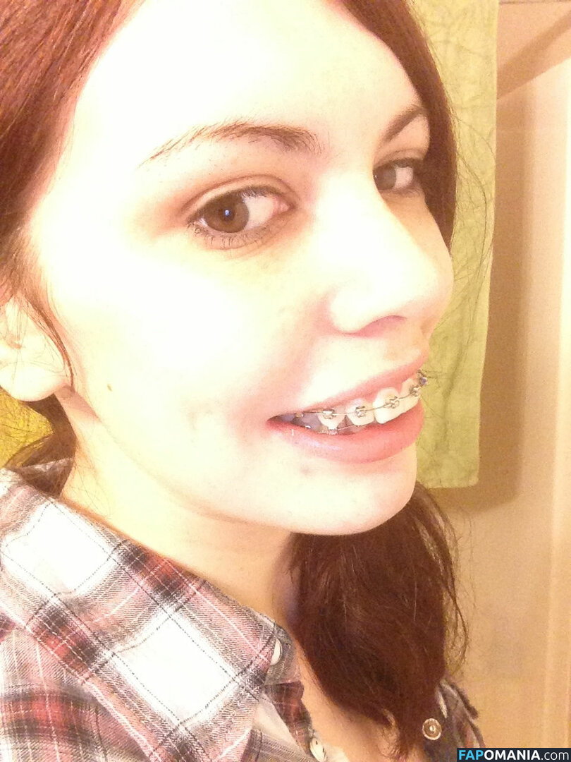 Ashleigh Coffin Nud Fotografie scursă #218