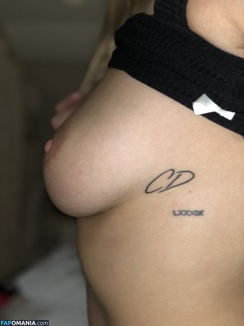Ashley Benson And Cara Delevingne Nud Fotografie scursă #54