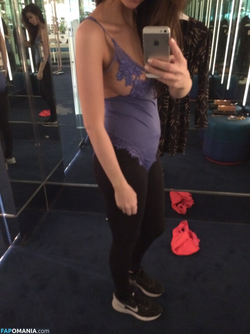 Ashley Mulheron Nud Fotografie scursă #68