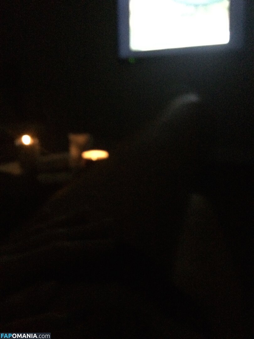 Ashley Mulheron Nud Fotografie scursă #160