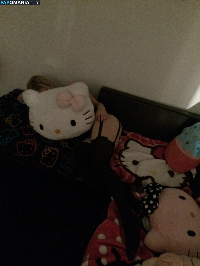 Avril Lavigne Nud Fotografie scursă #16