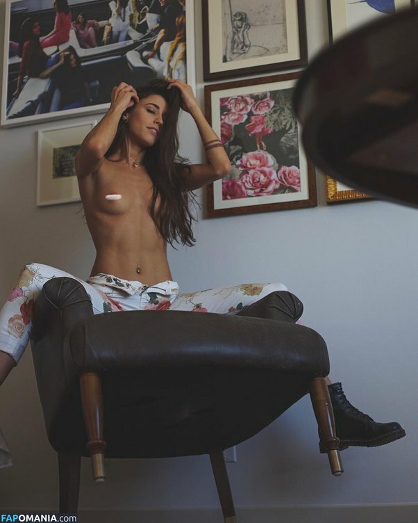 Azrael Renee Nud Fotografie scursă #13