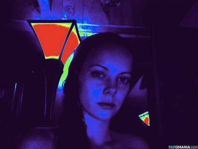 Bijou Phillips Nud Fotografie scursă #18