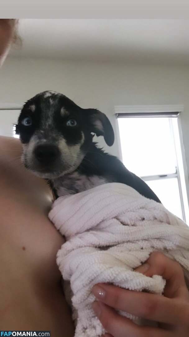 Bonnie Wright Nud Fotografie scursă #12