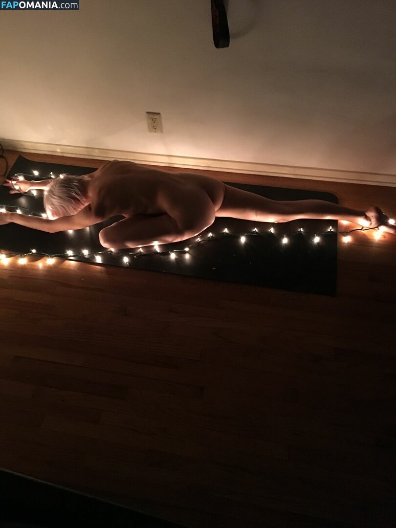 Britni Sheridan Nud Fotografie scursă #22