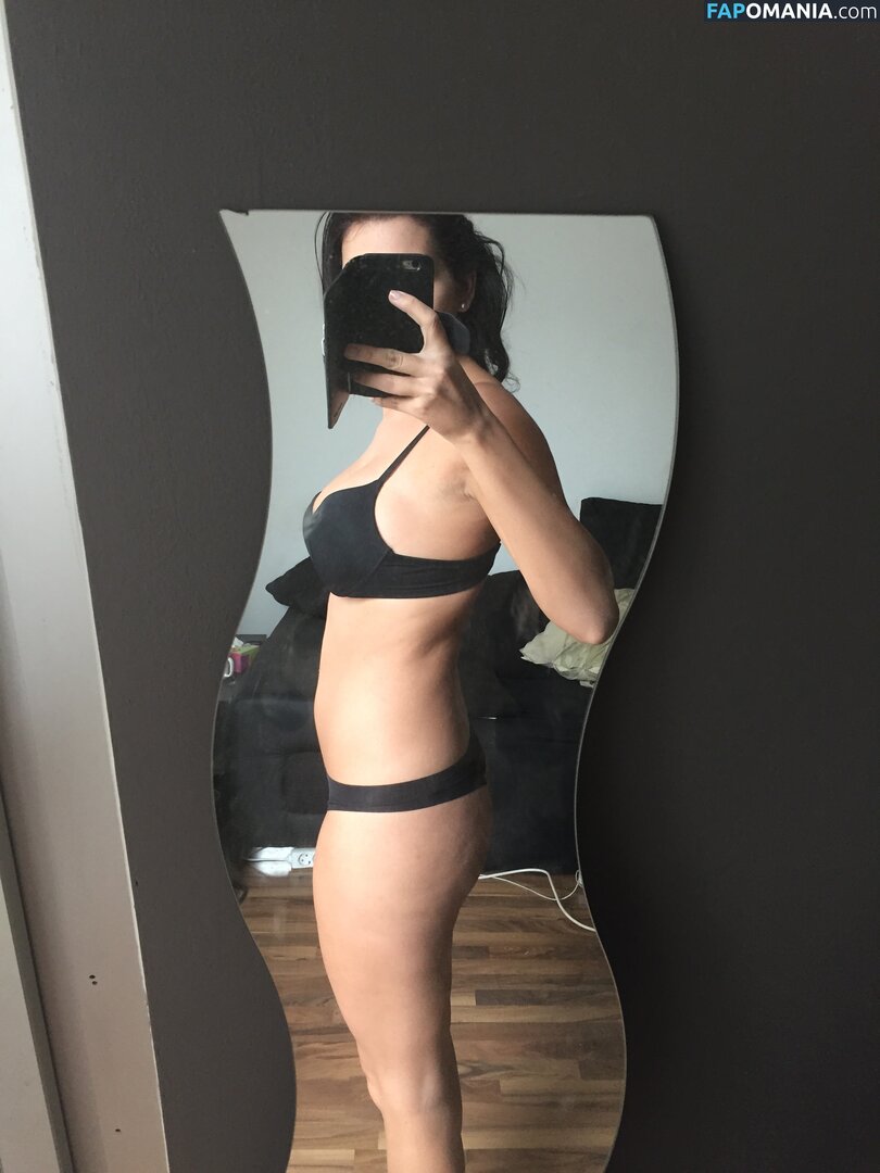 Carina Schwarz Nud Fotografie scursă #181