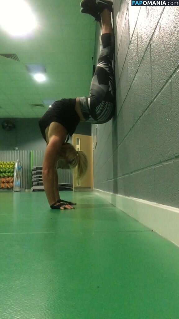 Carly Booth Nud Fotografie scursă #36