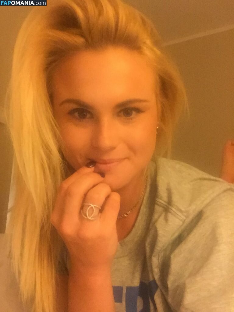 Carly Booth Nud Fotografie scursă #47