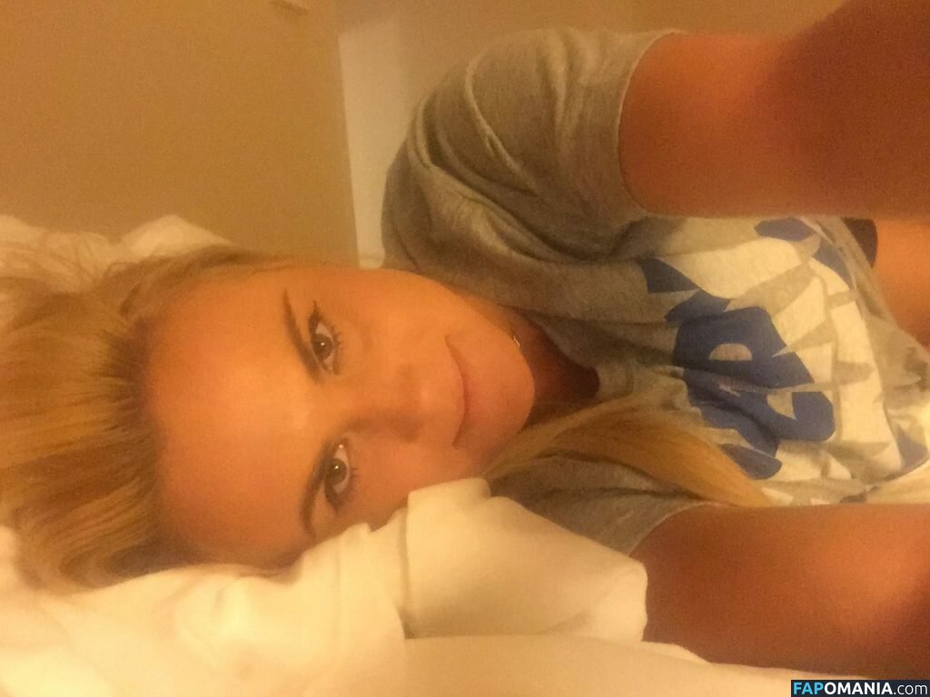 Carly Booth Nud Fotografie scursă #50