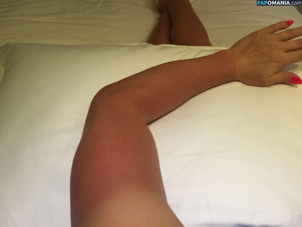 Carly Booth Nud Fotografie scursă #53