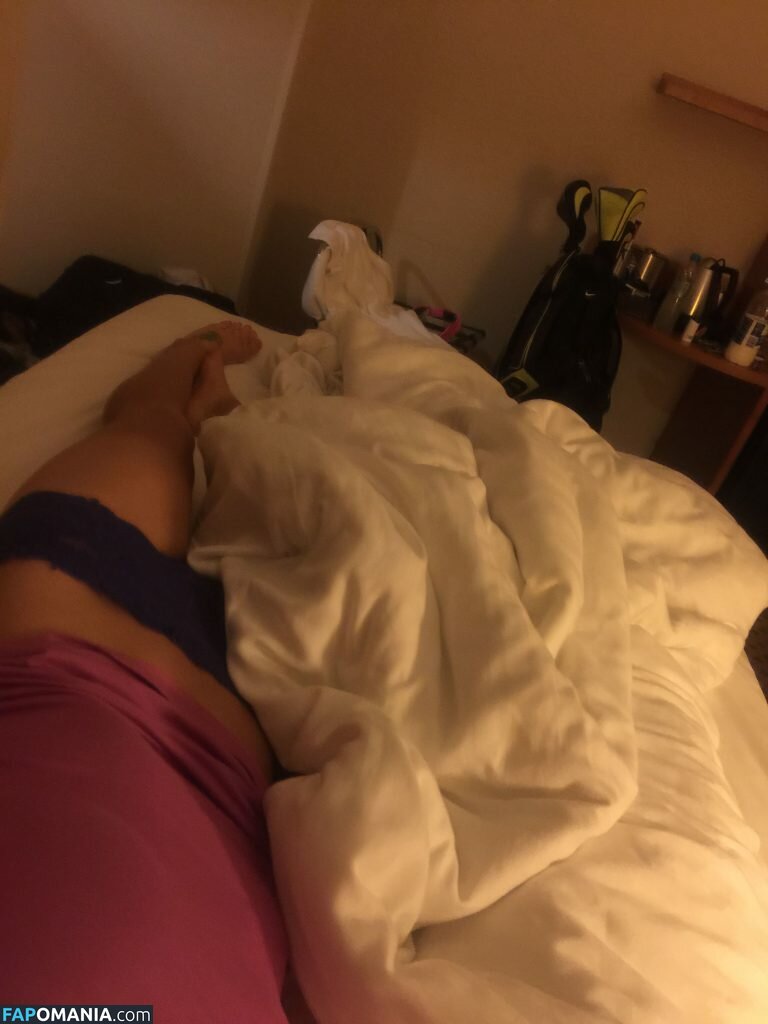 Carly Booth Nud Fotografie scursă #55