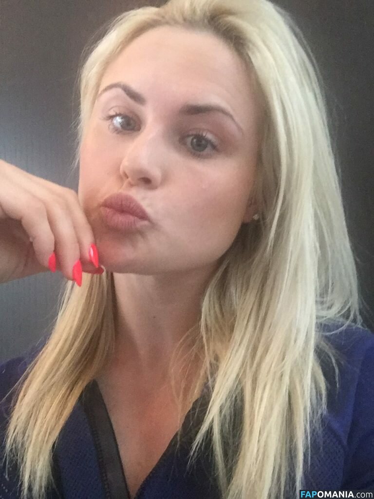 Carly Booth Nud Fotografie scursă #74