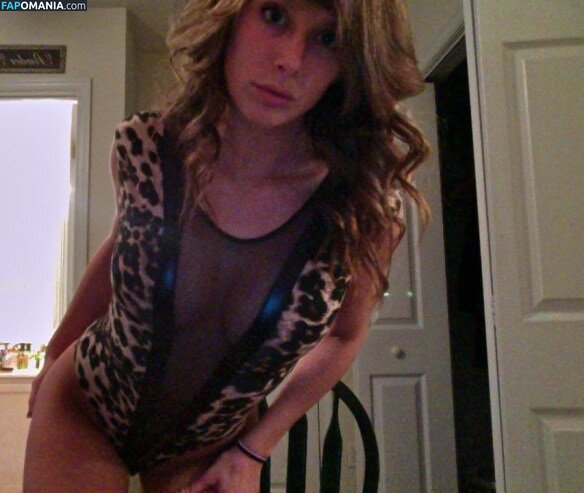 Carly Simmons Nud Fotografie scursă #64