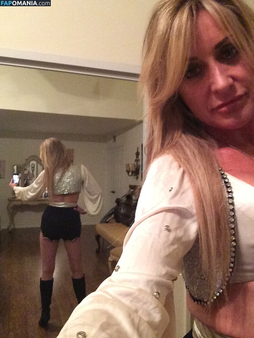 Carrie Michalka Nud Fotografie scursă #123