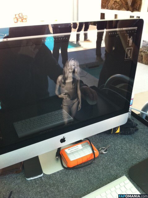 Cat Deeley Nud Fotografie scursă #7