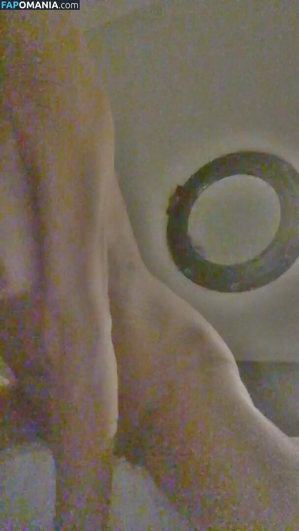 Catherine Bell Nud Fotografie scursă #38