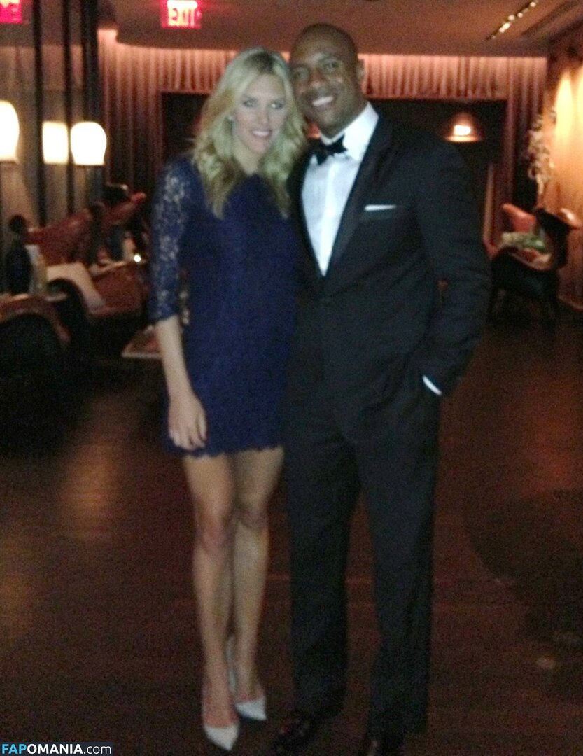 Charissa Thompson Nud Fotografie scursă #2