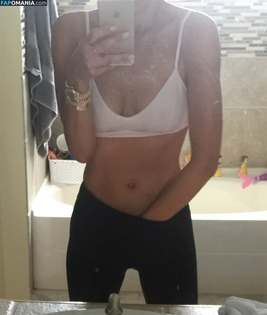 Charissa Thompson Nud Fotografie scursă #34