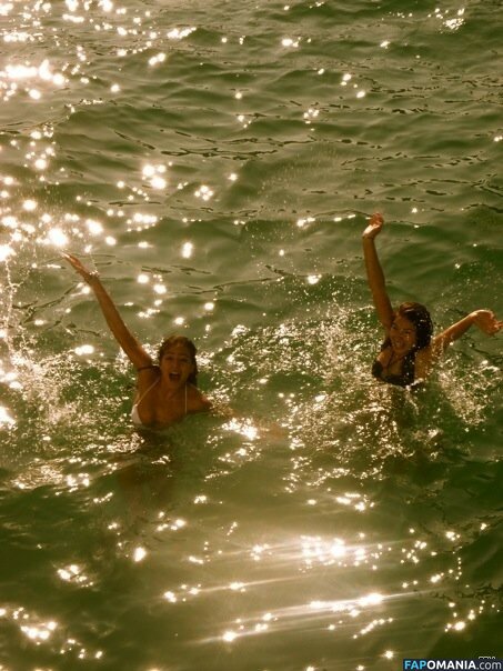 Chloe Bennett Nud Fotografie scursă #12