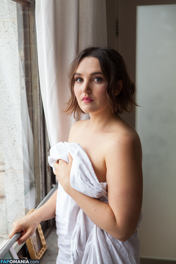 Chloe Fineman Nud Fotografie scursă #13