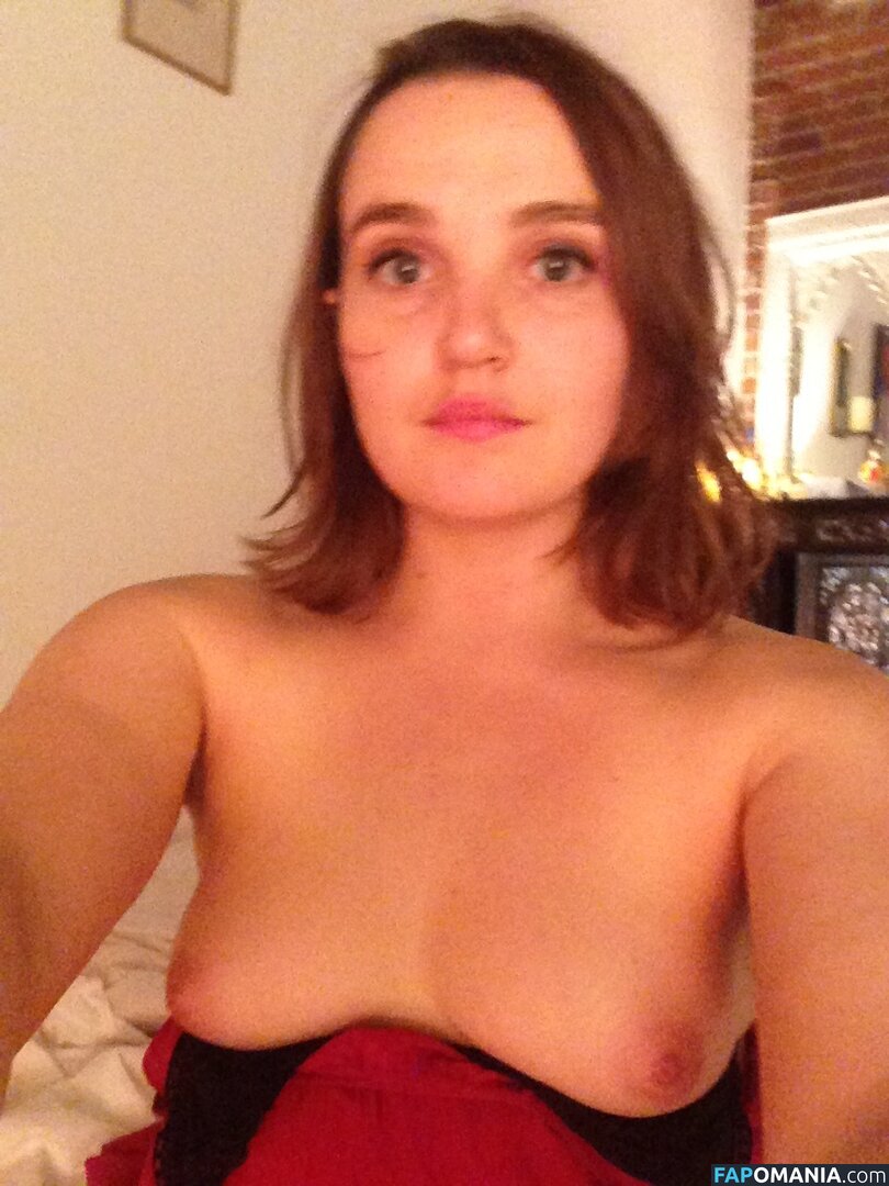 Chloe Fineman Nud Fotografie scursă #31