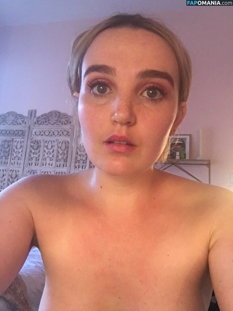 Chloe Fineman Nud Fotografie scursă #41