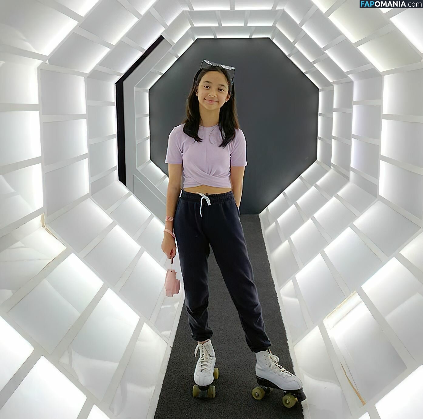 Cut Tari Nud Fotografie scursă #61