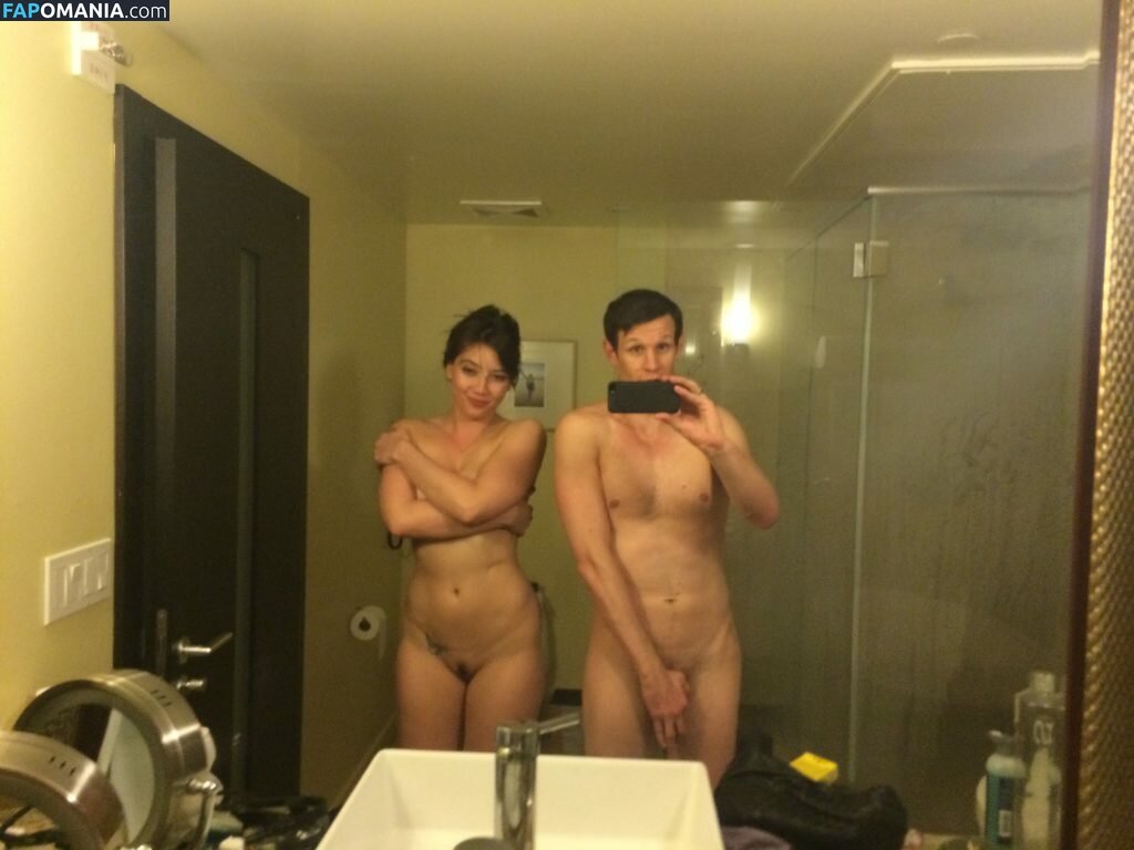 Daisy Lowe Nud Fotografie scursă #23