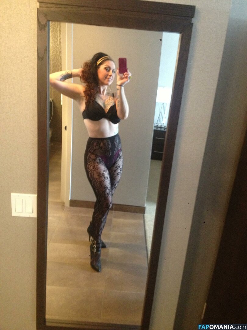 Danielle Colby Nud Fotografie scursă #13