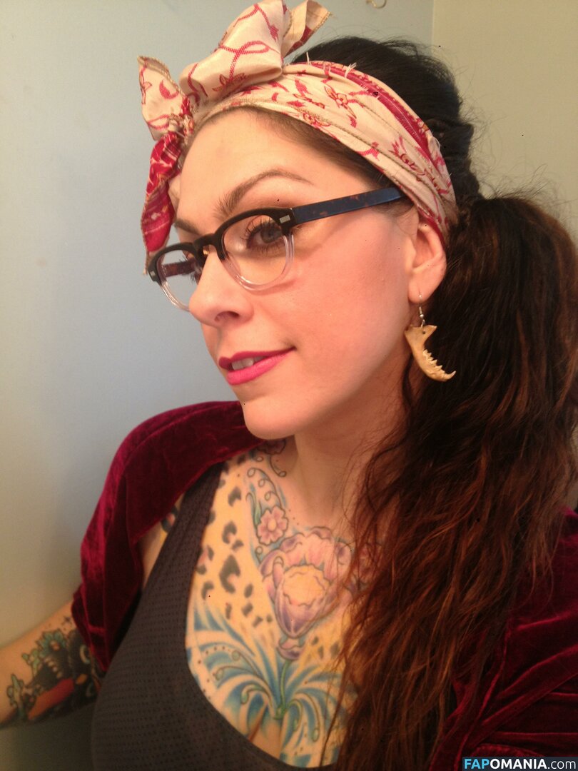 Danielle Colby Nud Fotografie scursă #14