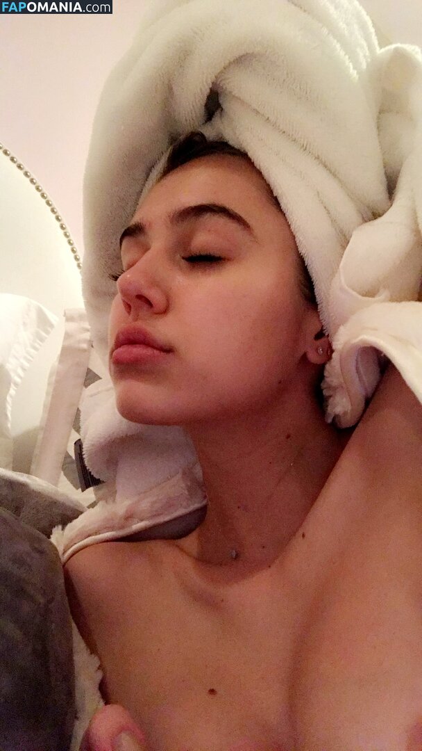 Delilah Belle Hamlin Nud Fotografie scursă #49