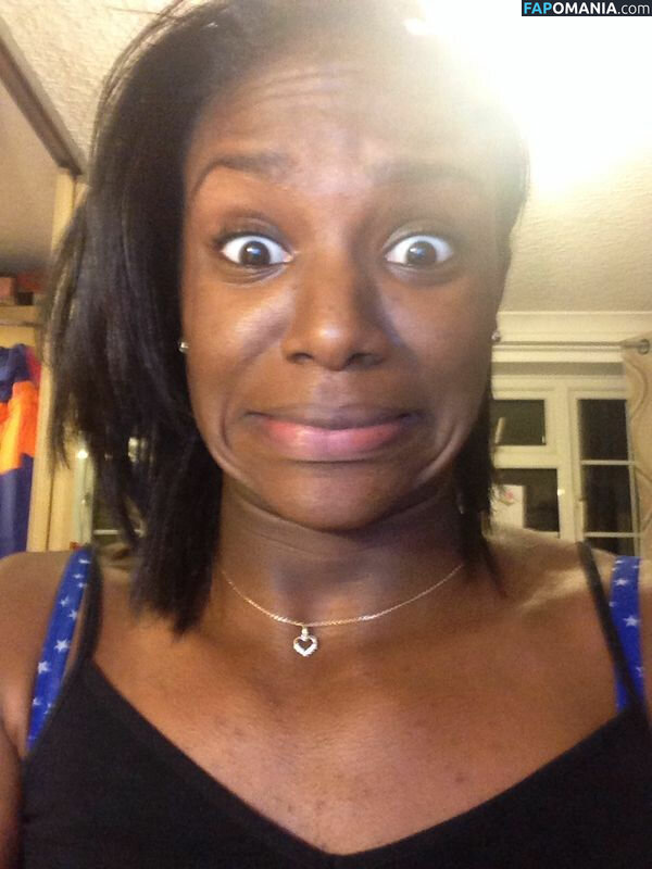 Dina Asher Smith Nud Fotografie scursă #21